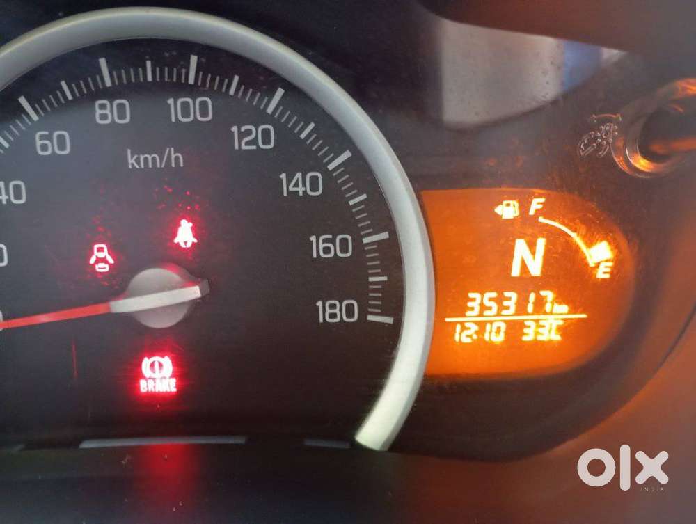 Maruti Suzuki Celerio Zxi Amt, 2017, Petrol