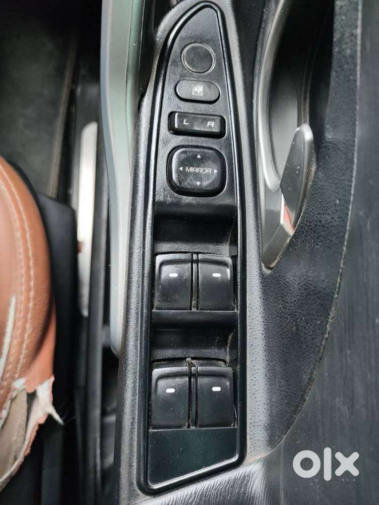 Mahindra Xuv500, 2019