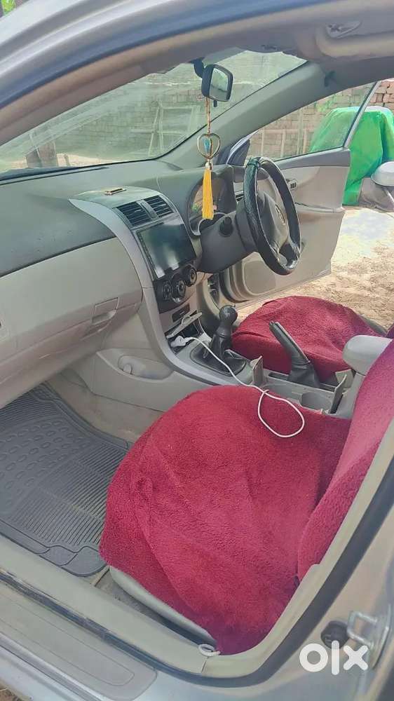Toyota Corolla Altis 2010