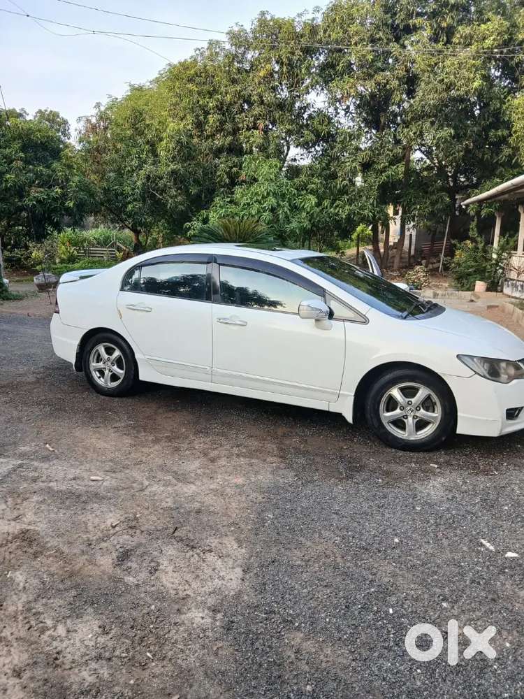 Honda Civic 2011 Petrol Good Condition ( Petrol - Cng ) With Sunroof
