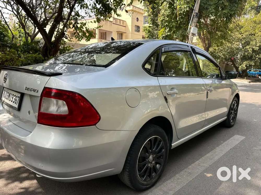Skoda Rapid Elegance 2014 Diesel