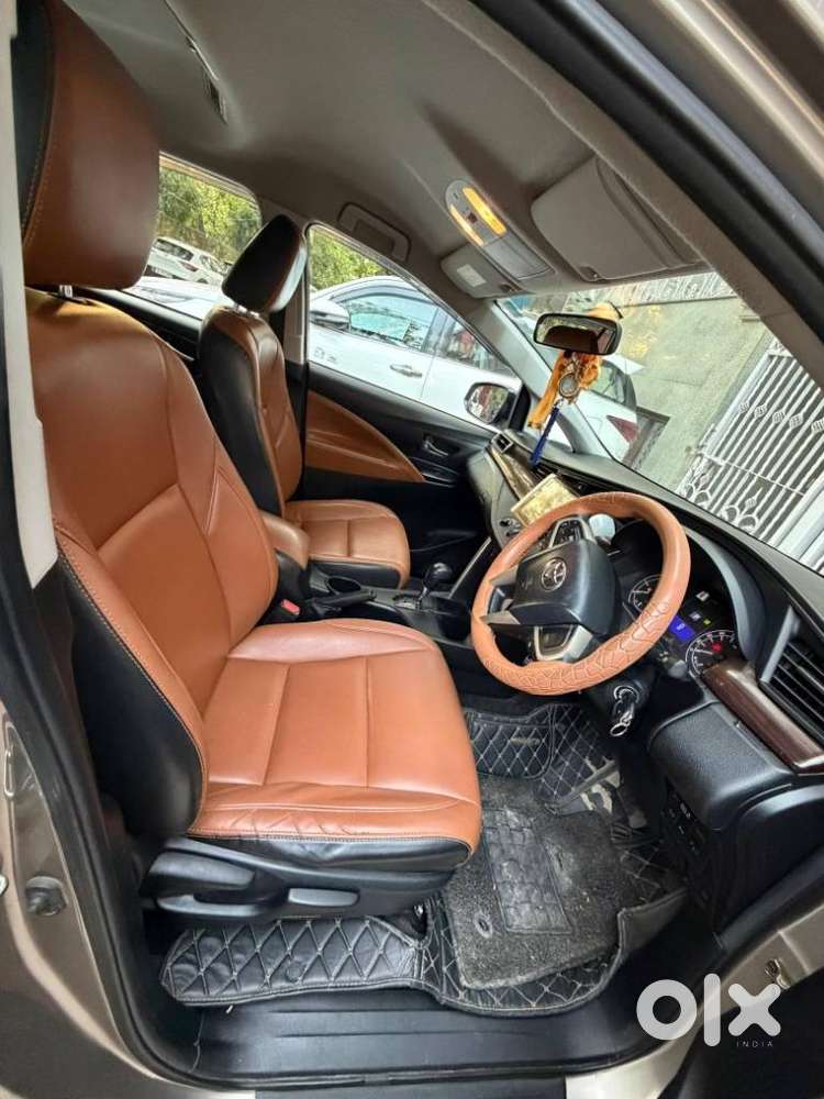 Toyota Innova Crysta [2020-ongoing] 2.4 Gx At 7 Str, 2020, Diesel
