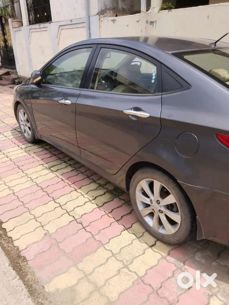 Hyundai Verna 2011 Petrol Well Maintained