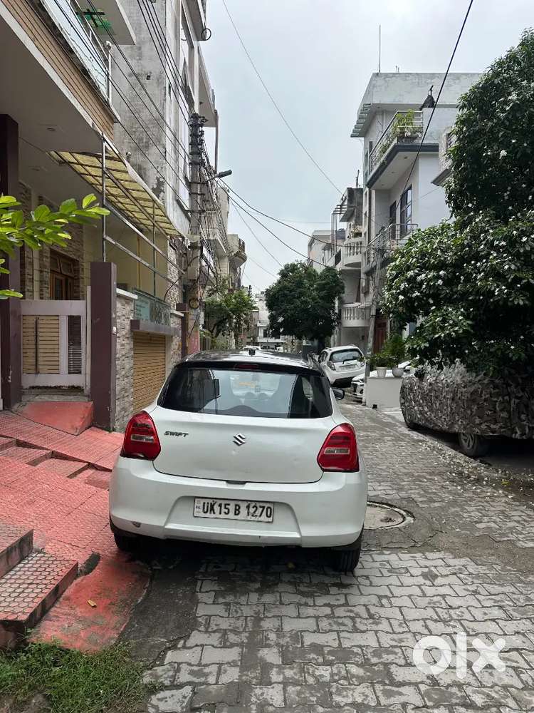 Maruti Suzuki Swift Lxi 2018