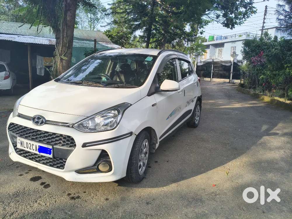 Hyundai Grand I10 2018 Petrol 42000 Km Driven