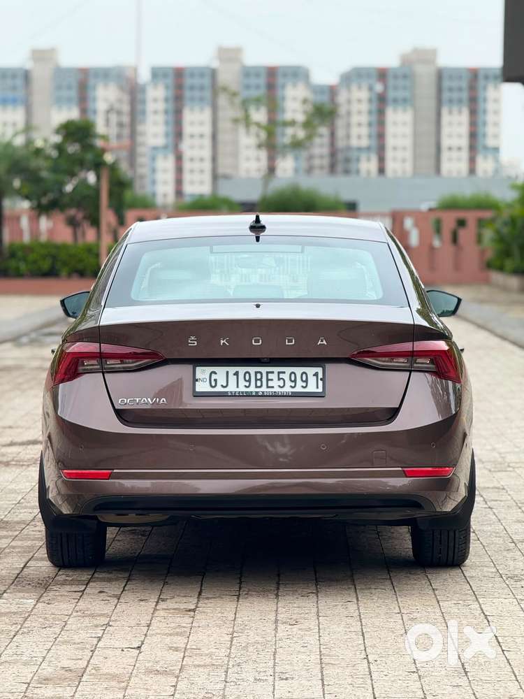 Skoda Octavia 2.0 L K Tsi At, 2022, Petrol