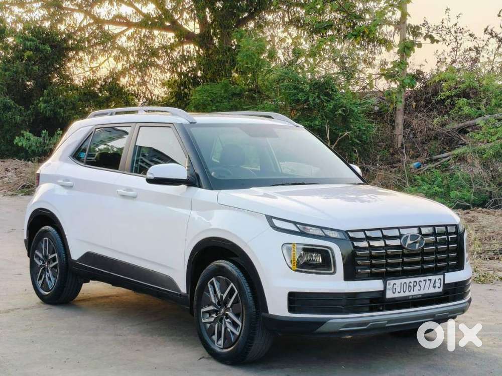 Hyundai Venue S (o) 1.0 Turbo Mt, 2024, Petrol