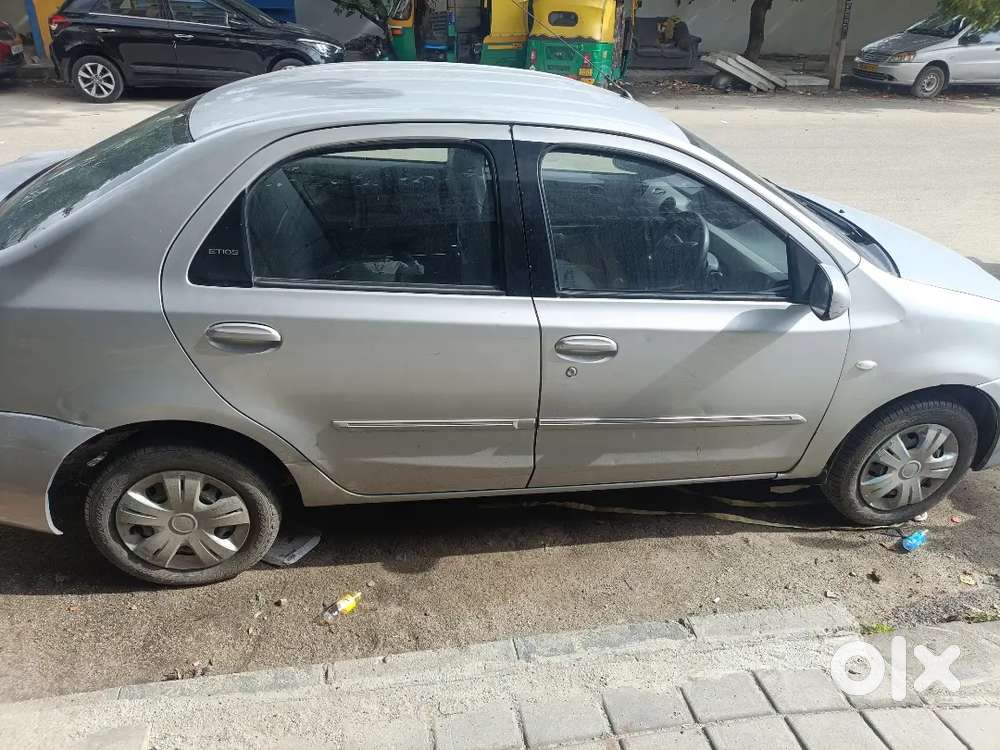 Toyota Etios G Exclusive 2011 Petrol Manual