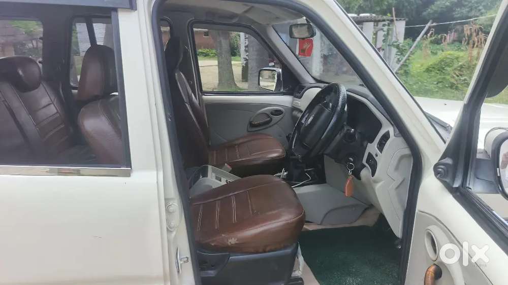 Mahindra Scorpio 2.2 S4 2015