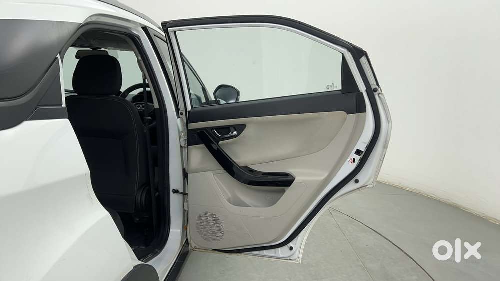 Tata Nexon 1.5 Revotorq Xza Plus, 2023, Diesel