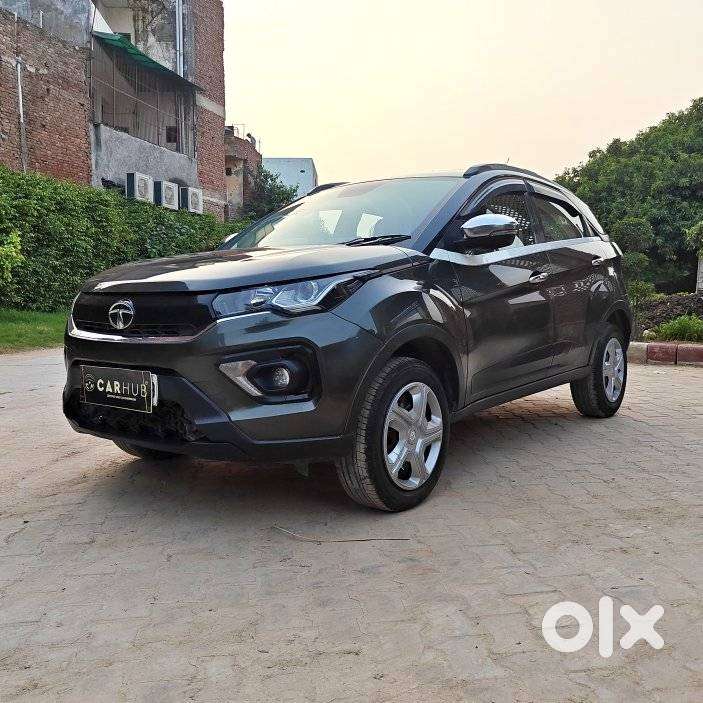 Tata Nexon 1.2 Revotron Xma Amt (s), 2020, Petrol