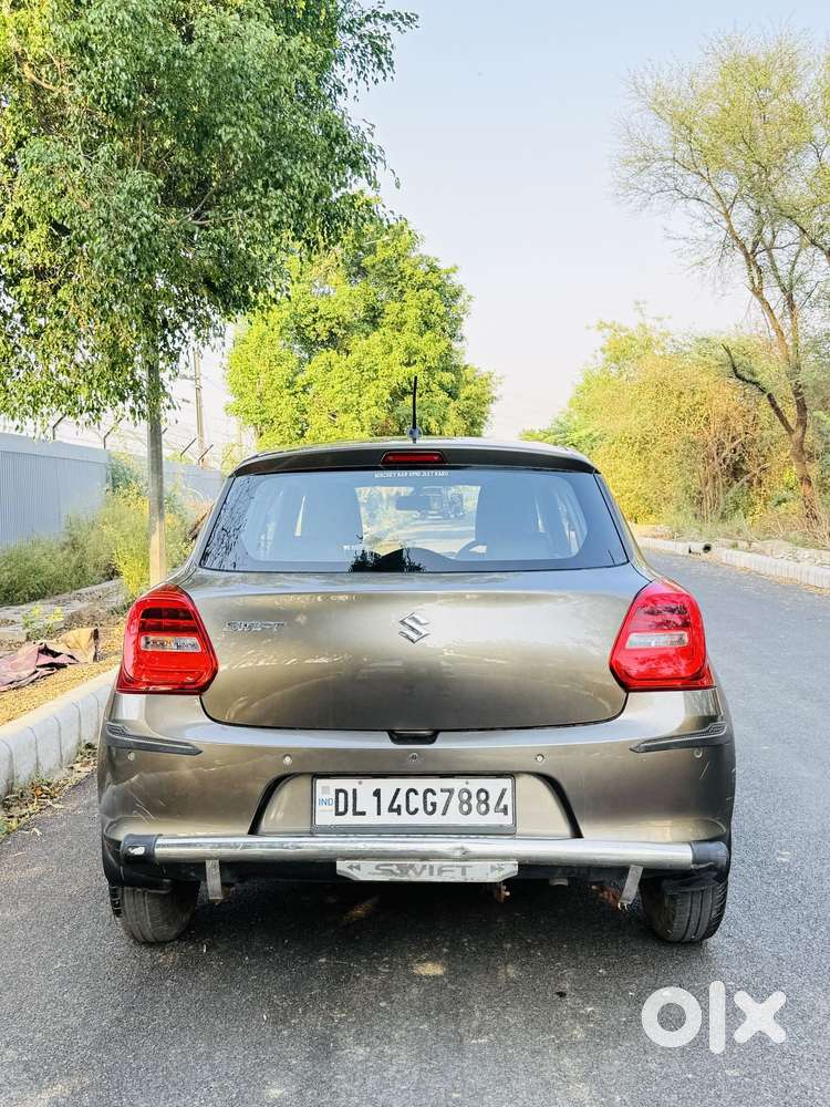 Maruti Suzuki Swift Vxi + Manual, 2023, Petrol