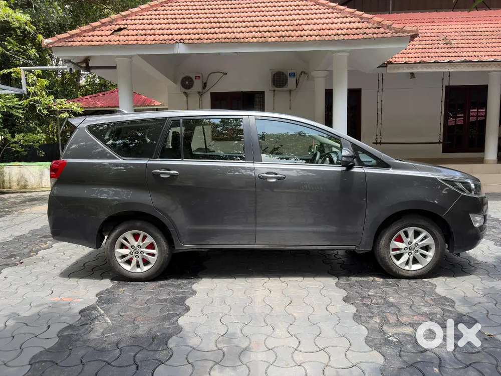 Toyota Innova Crysta 2019