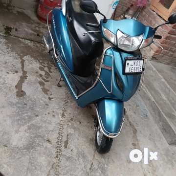 Want to sell my activa 4g model 2017 Scooters 1761196240