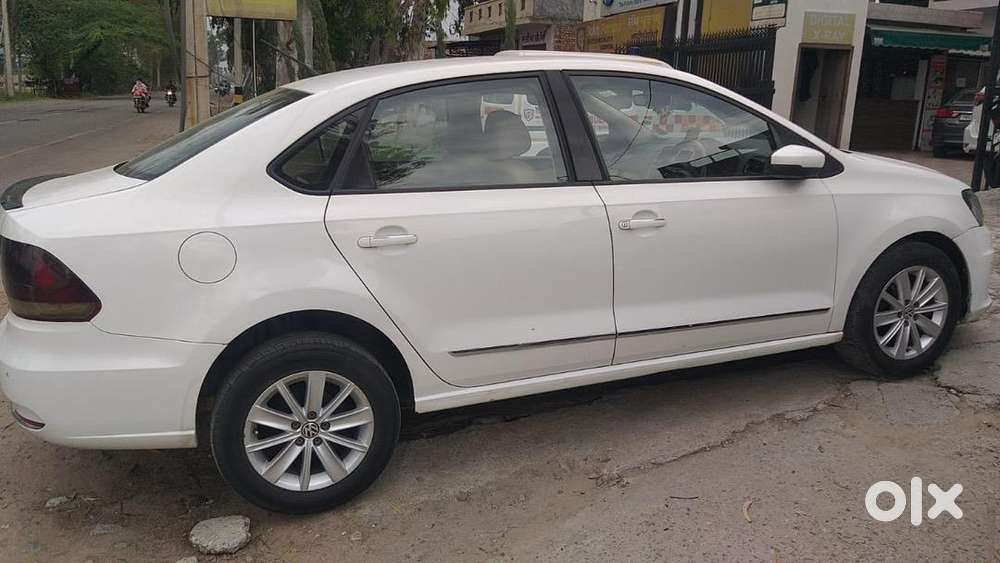 Volkswagen Diesel Automatic 2016 Car
