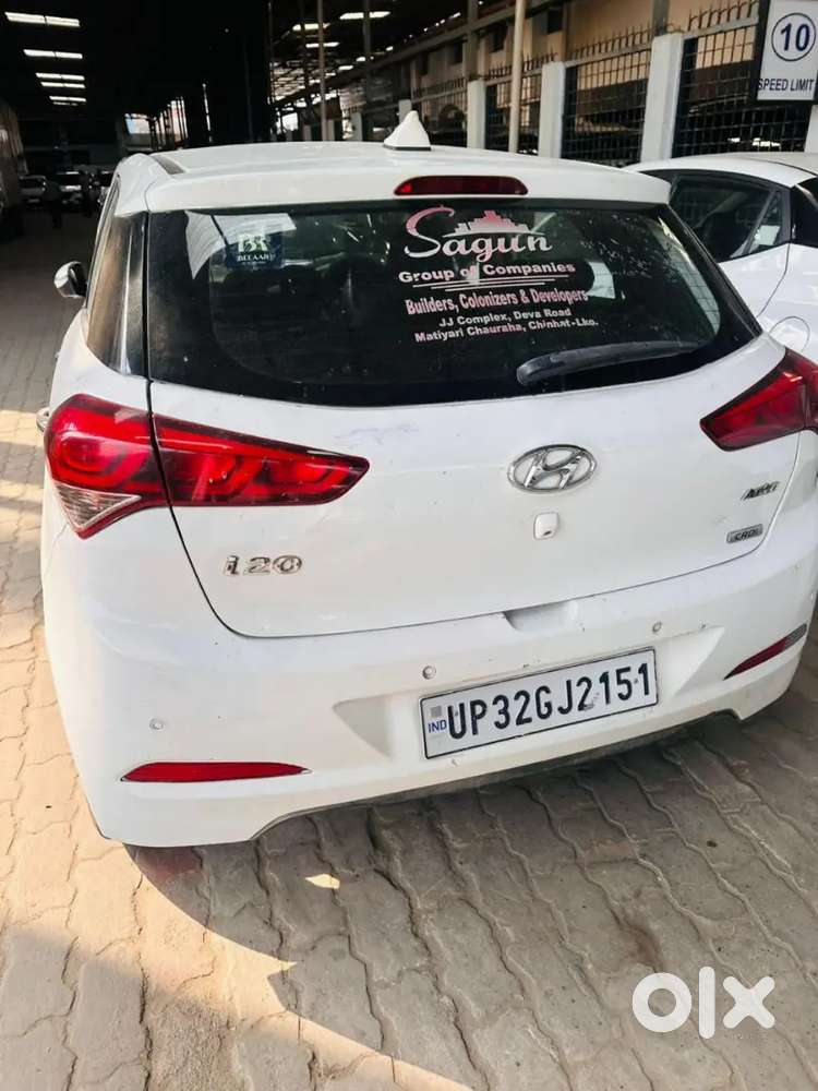 Hyundai New I20 2015 Diesel 130000 Km Driven