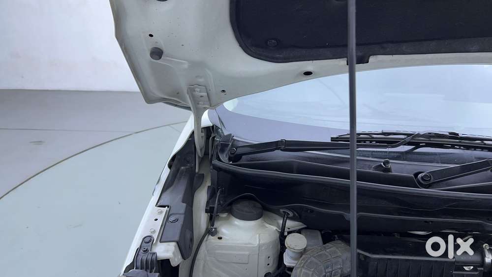 Maruti Suzuki Xl6 1.5 Alpha At, 2022, Petrol