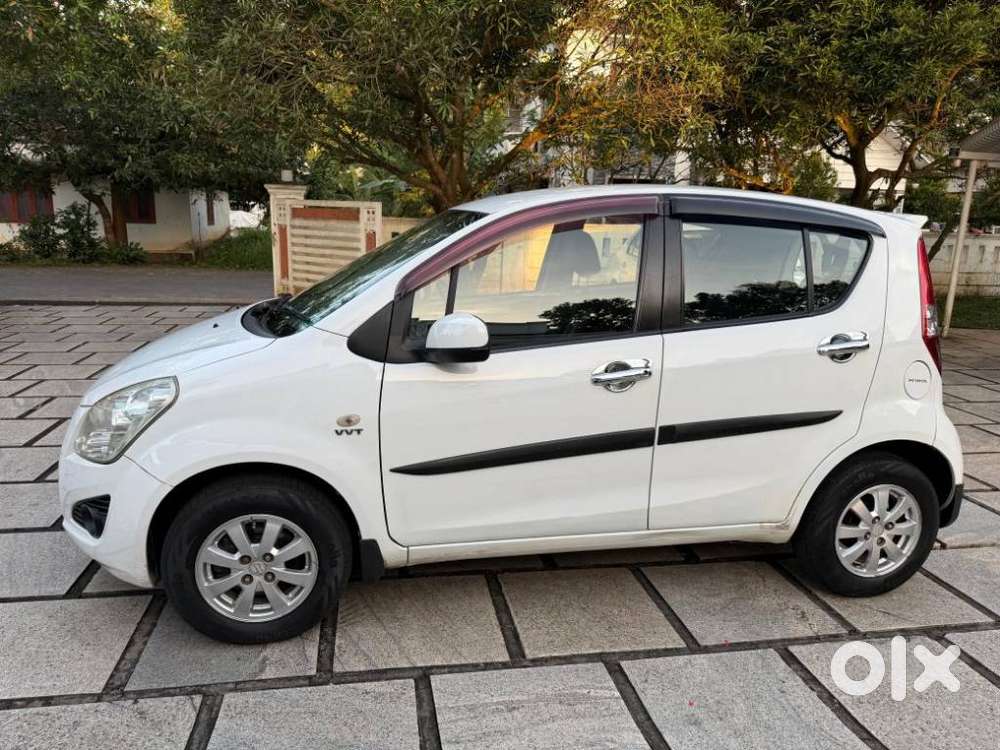 Maruti Suzuki Swift Vxi + Manual, 2013, Petrol
