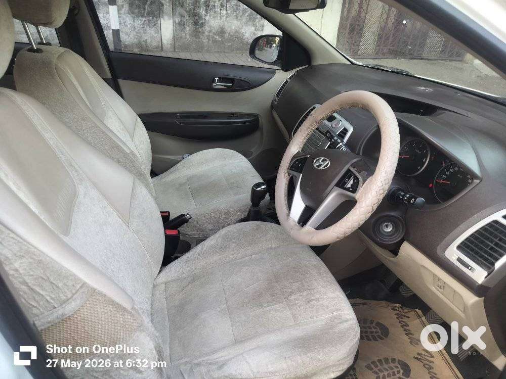 Hyundai I20 Asta 1.4 Crdi With Avn 6 Speed, 2011, Diesel