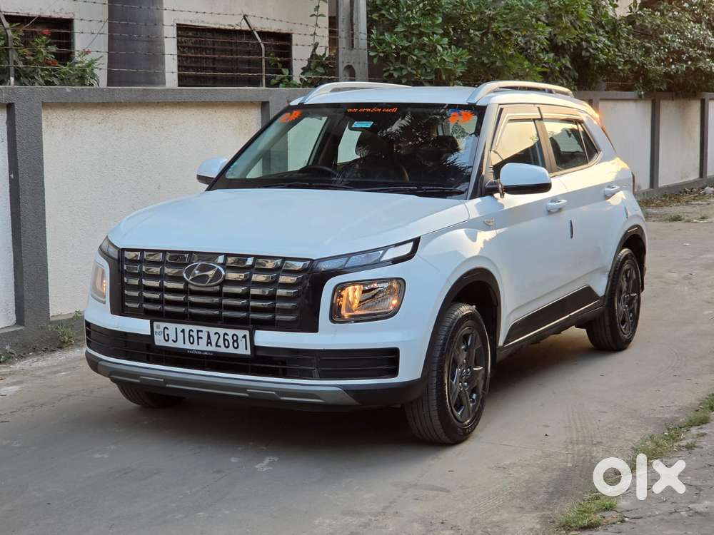 Hyundai Venue S 1.2 Petrol, 2025, Cng & Hybrids