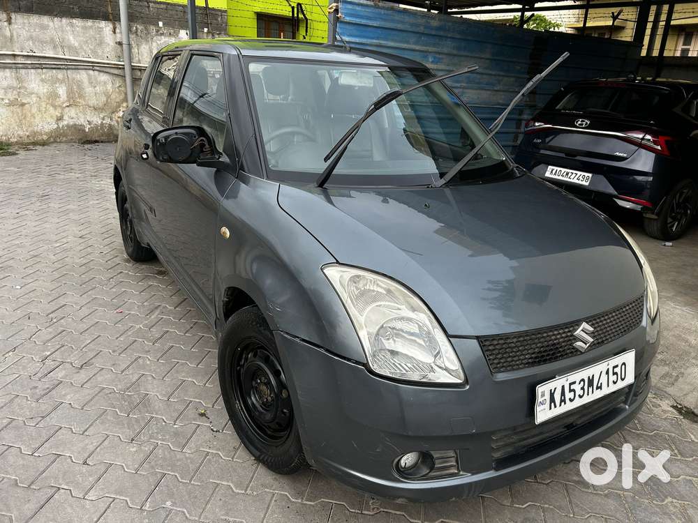 Maruti Suzuki Swift 1.3 ZXI, 2006, Petrol