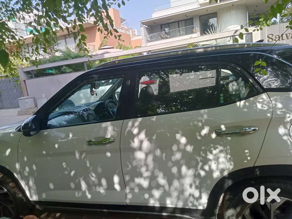 White Hyundai Creta Top Model Automatic Diesel Sep 2021 Fully Insured