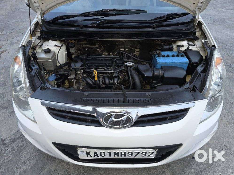 Hyundai I20 2010-2012 1.2 Sportz, 2011, Petrol
