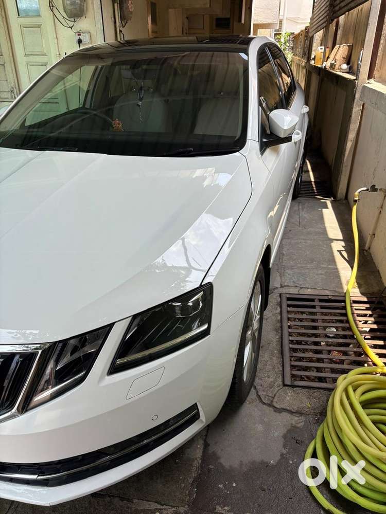 Skoda Octavia 2017 Petrol Style Car