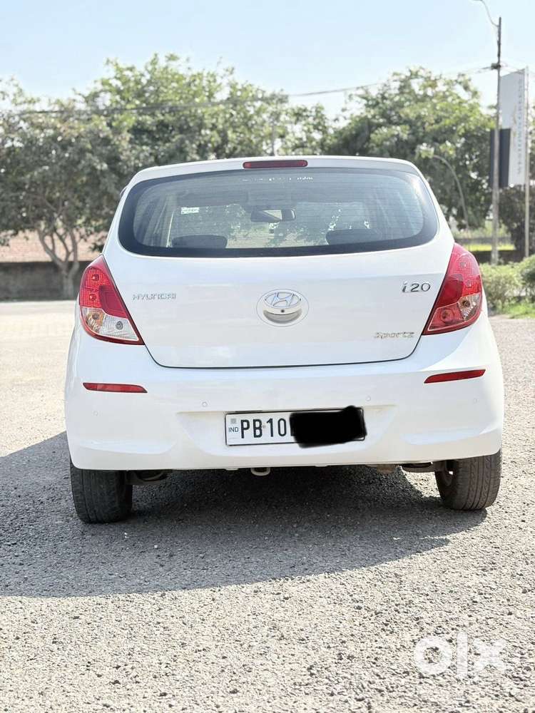 Hyundai I20 1.4 Crdi Sportz 6 Speed Bs Iv, 2013, Diesel