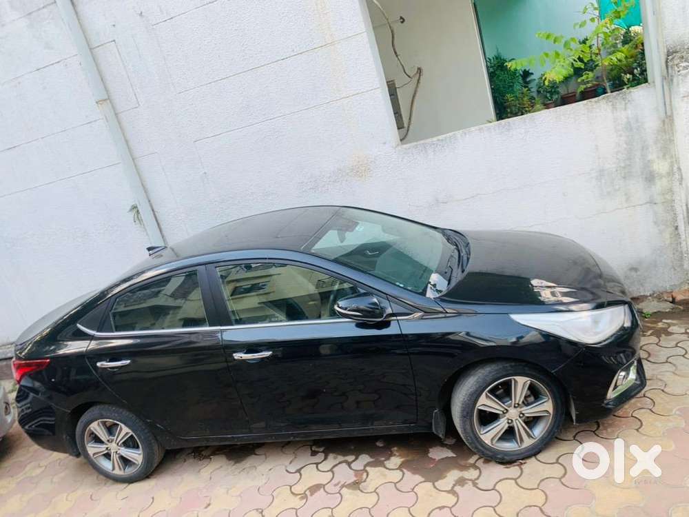 Hyundai Verna Top Model Push Button Sunroof