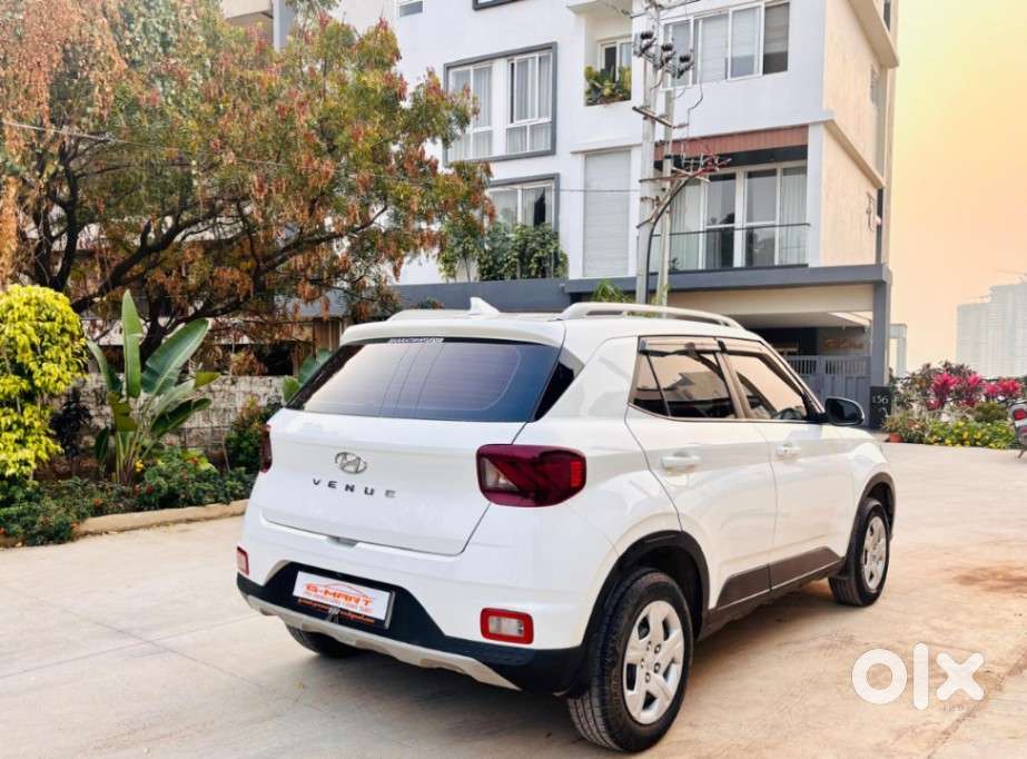 Hyundai Venue S Plus Mt 1.2 Kappa, 2020, Petrol