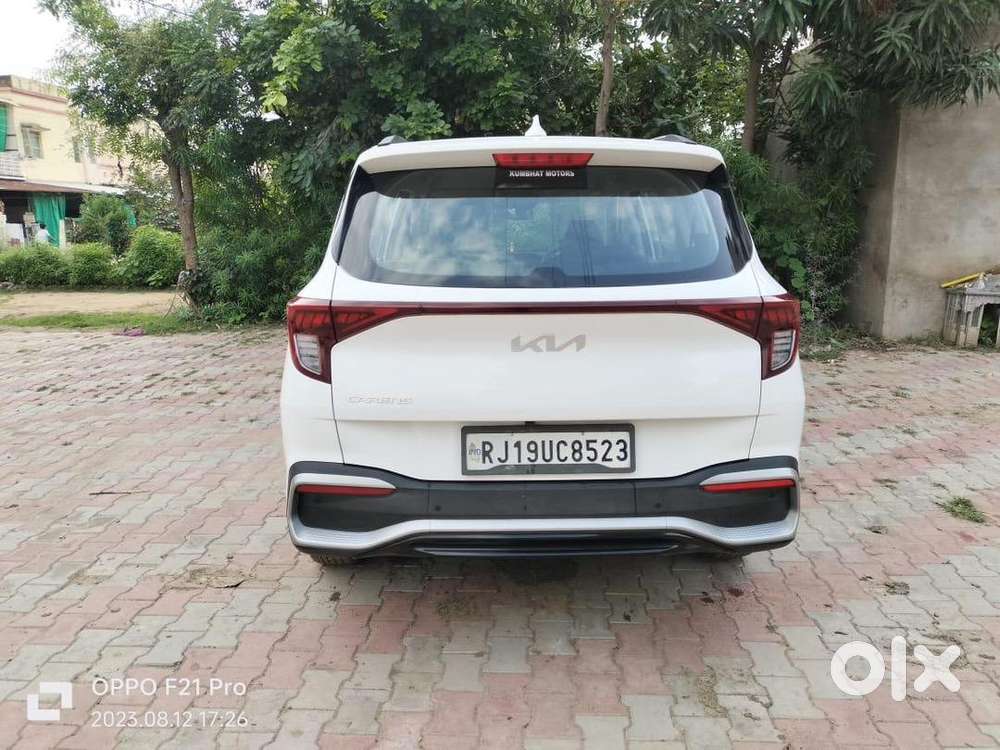 Kia Carens 2023 Petrol Good Condition