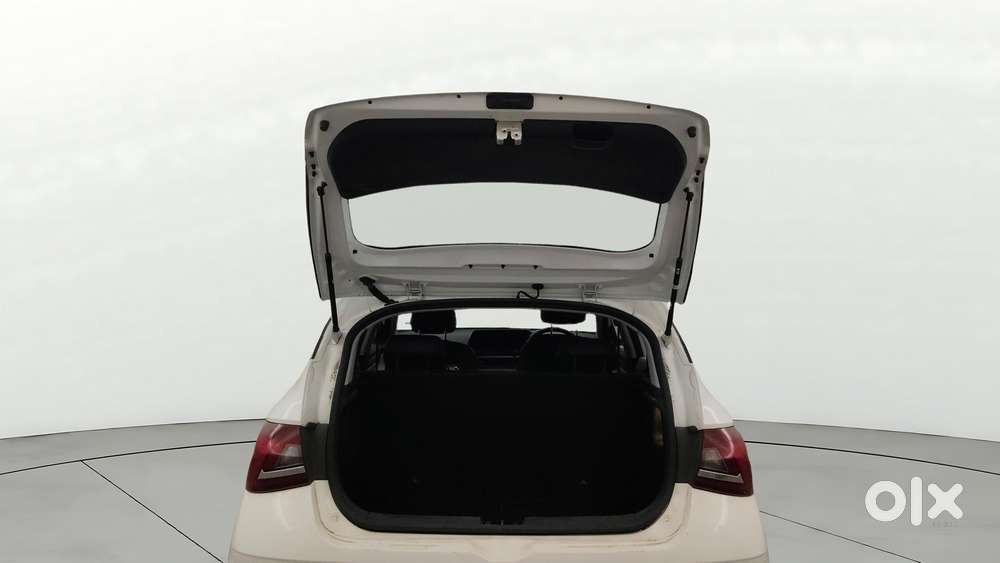 Hyundai New I20 1.2 Asta (o) Ivt, 2025, Petrol