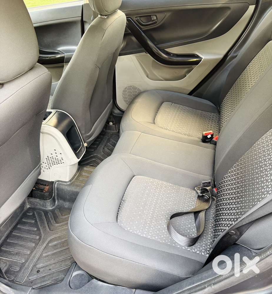 Tata Nexon 1.5 Revotorq Xm (s), 2018, Diesel