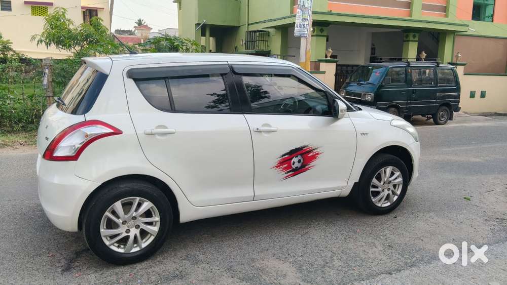 Maruti Suzuki Swift 2018 Zxi Plus, 2013, Petrol