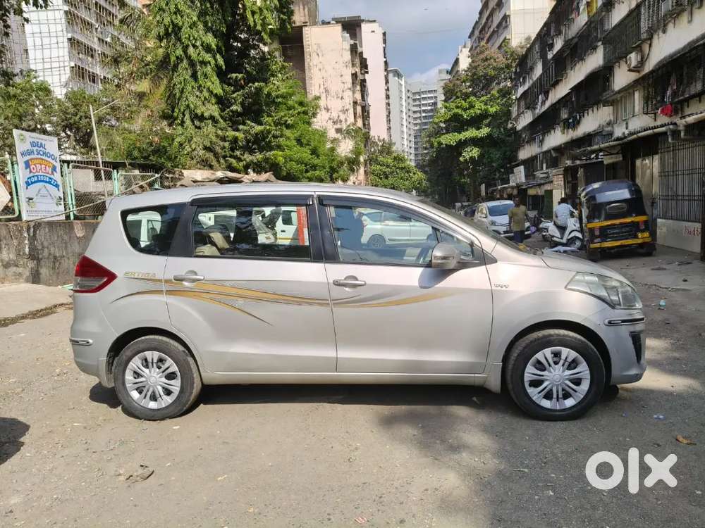 Maruti Suzuki Ertiga Lxi 2013