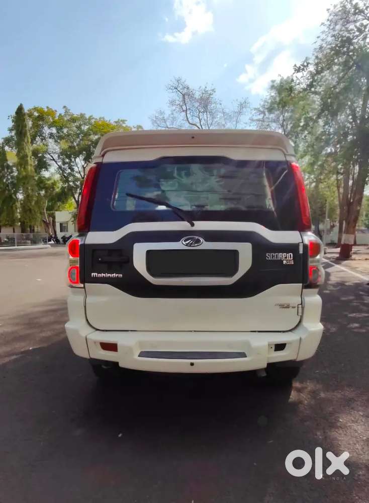2015 Mahindra Scorpio S10 Classic  1st Owner  Diesel  98939 Km