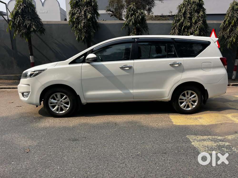 Toyota Innova Crysta 2.7 Gx Mt, 2020, Diesel