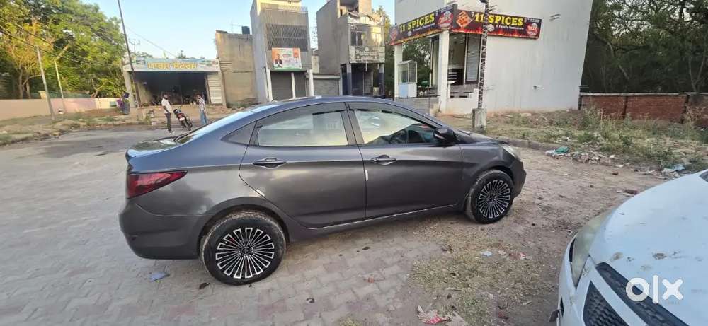 Hyundai Verna 2012 Top Model Diesel Well Maintained