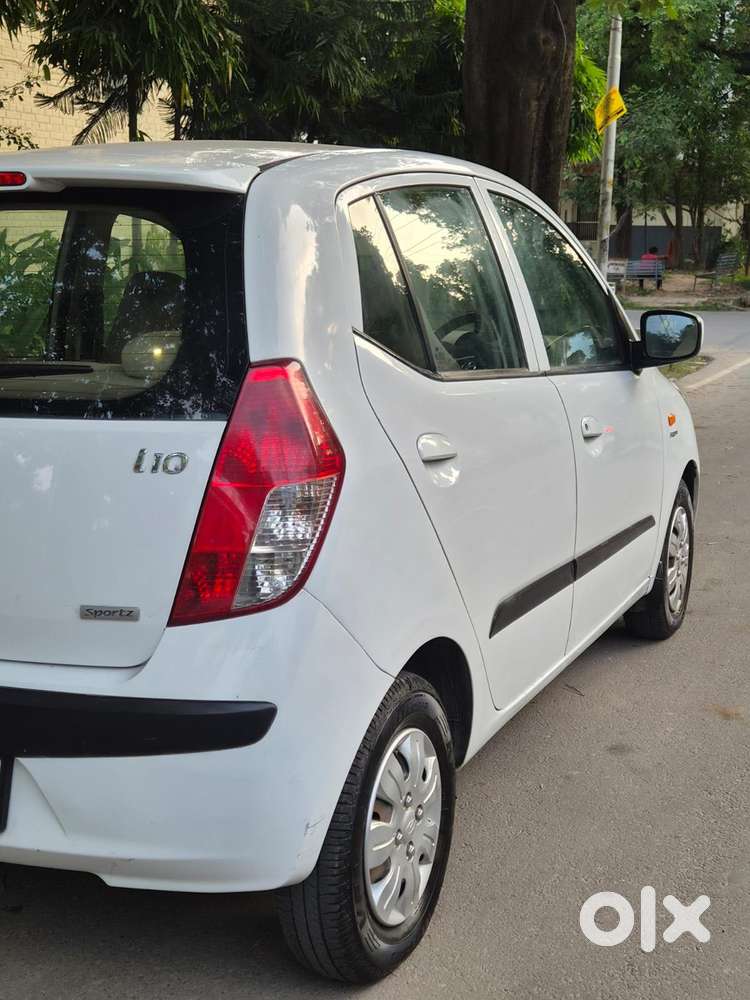 Hyundai I10 Sportz At, 2010, Petrol