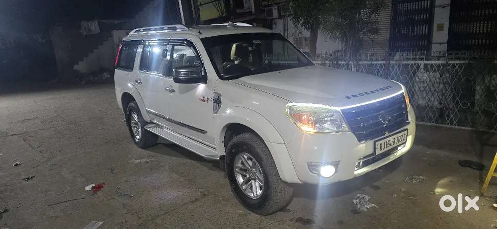 Ford Endeavour 2012