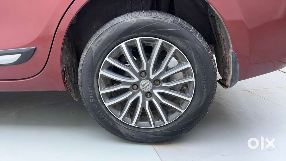Maruti Suzuki Dzire 1.2 Vxi Amt, 2018, Petrol