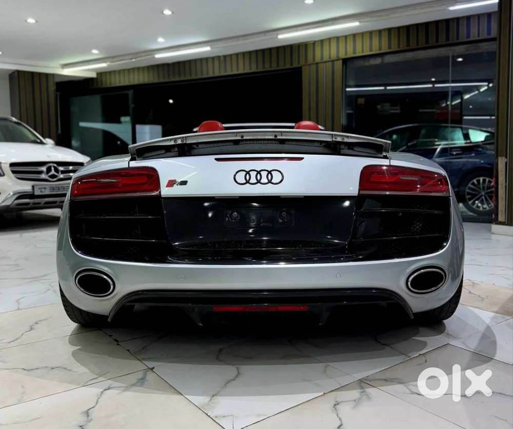 Audi R8 5.2 V10 Spyder, 2011, Petrol