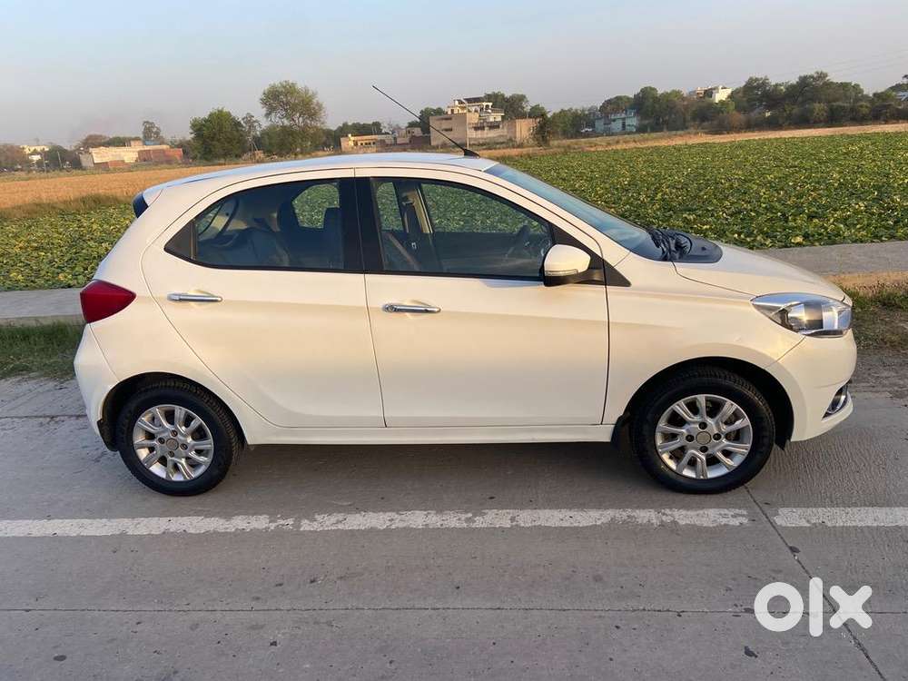 Excellent Condition , Skrecth Less