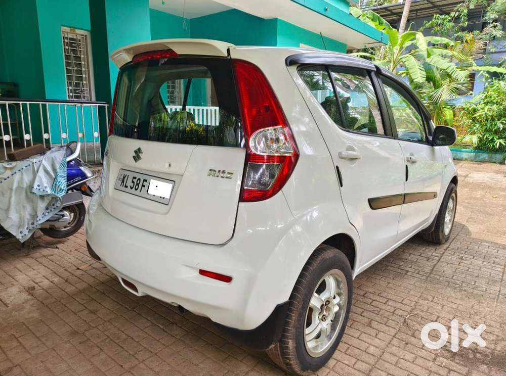 Maruti Ritz Vxi 2011