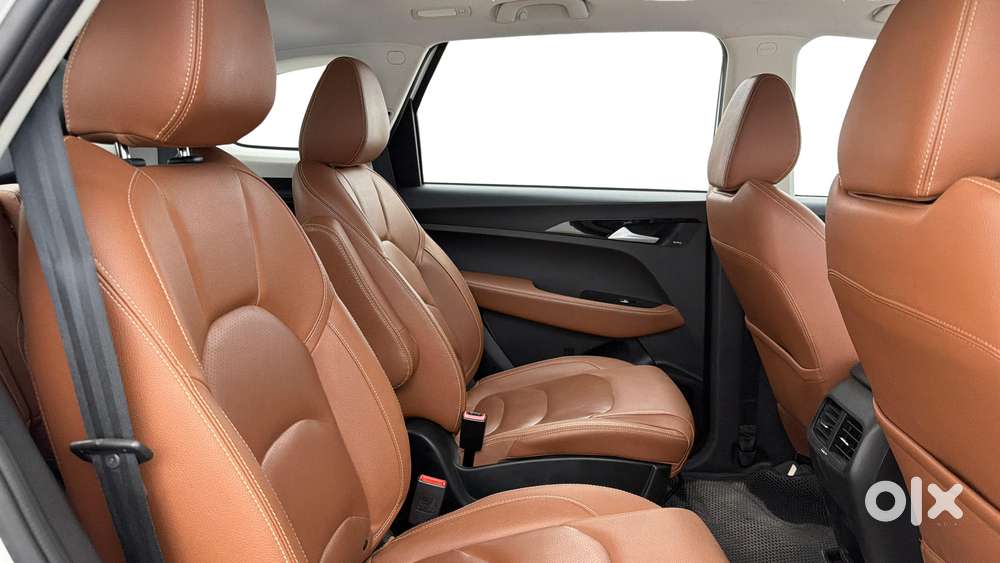 Mg Hector Plus 1.5 Sharp Turbo Cvt 6 Str, 2022, Petrol