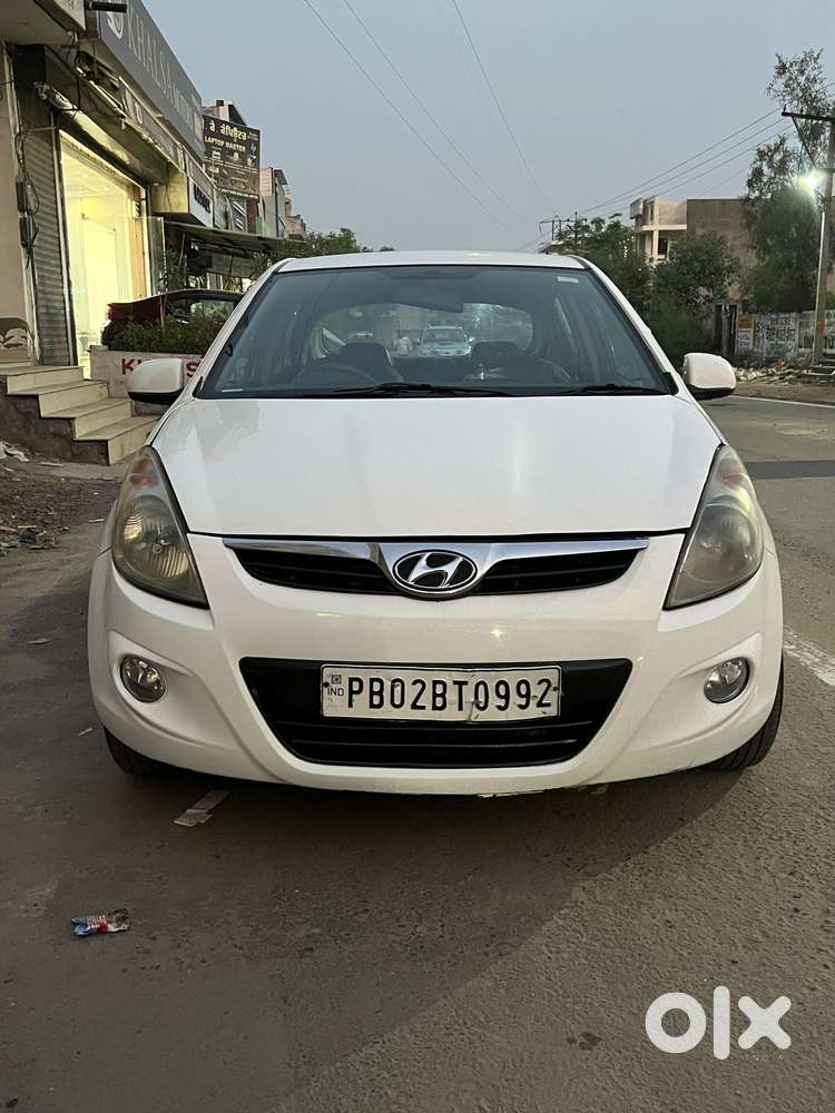 Hyundai I20 Sportz Diesel, 2011, Diesel