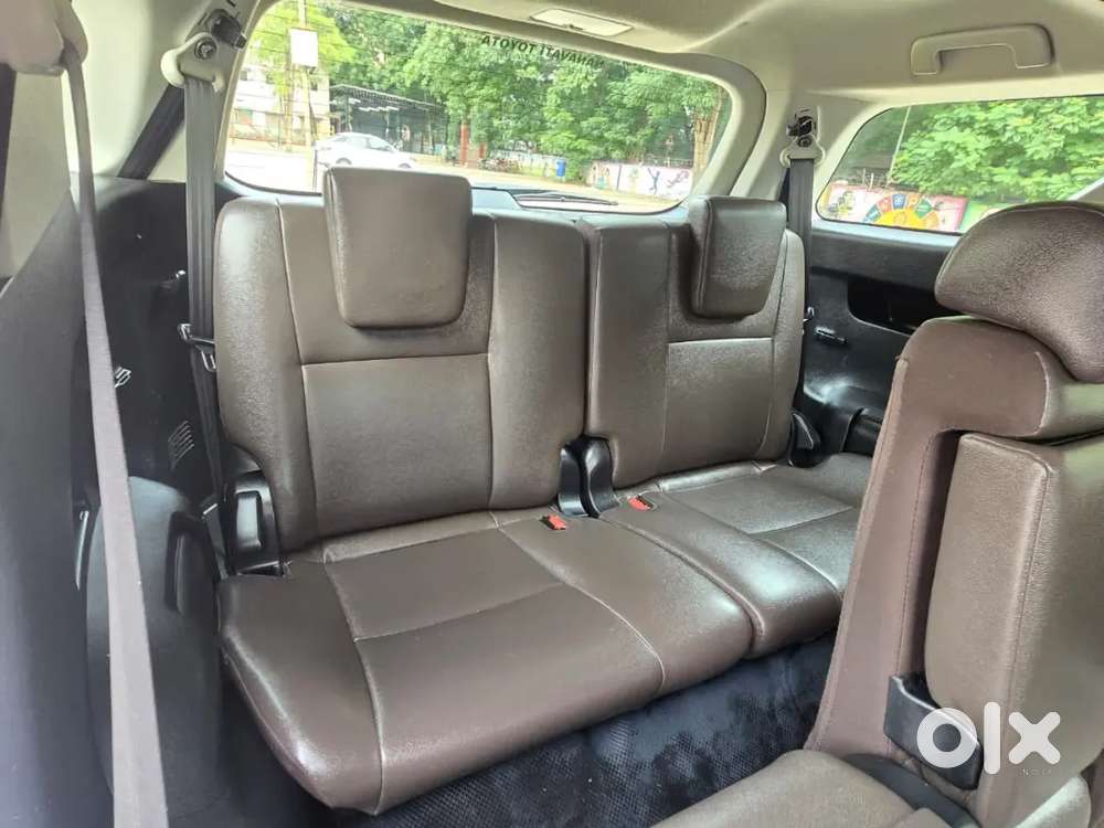 Toyota Fortuner 4x2 Auto Diesel 1st Owner Company Record
