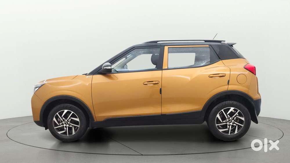 Mahindra Xuv300 W8 Option, 2022, Petrol