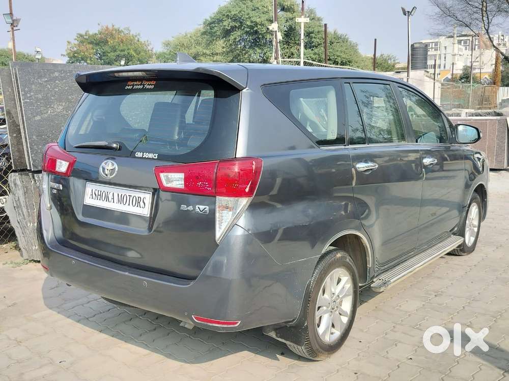 Toyota Innova Crysta